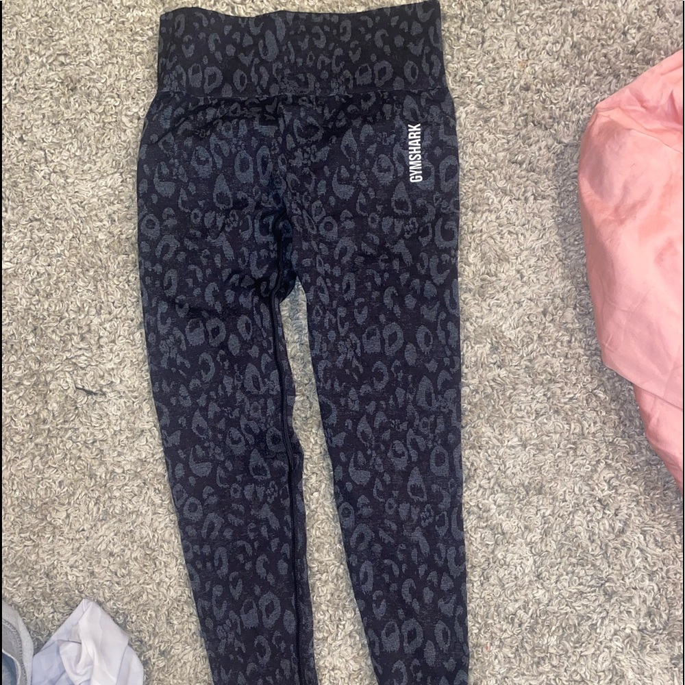 Brand new gym shark leggings!